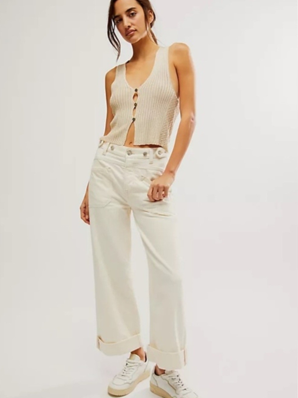 Wide-Leg High-Rise Jeans in Cream